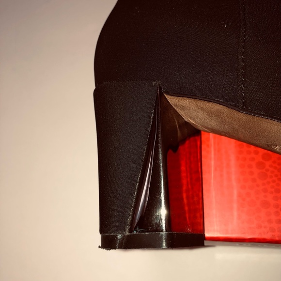 EUC Donald Pliner Boots - Picture 2 of 7